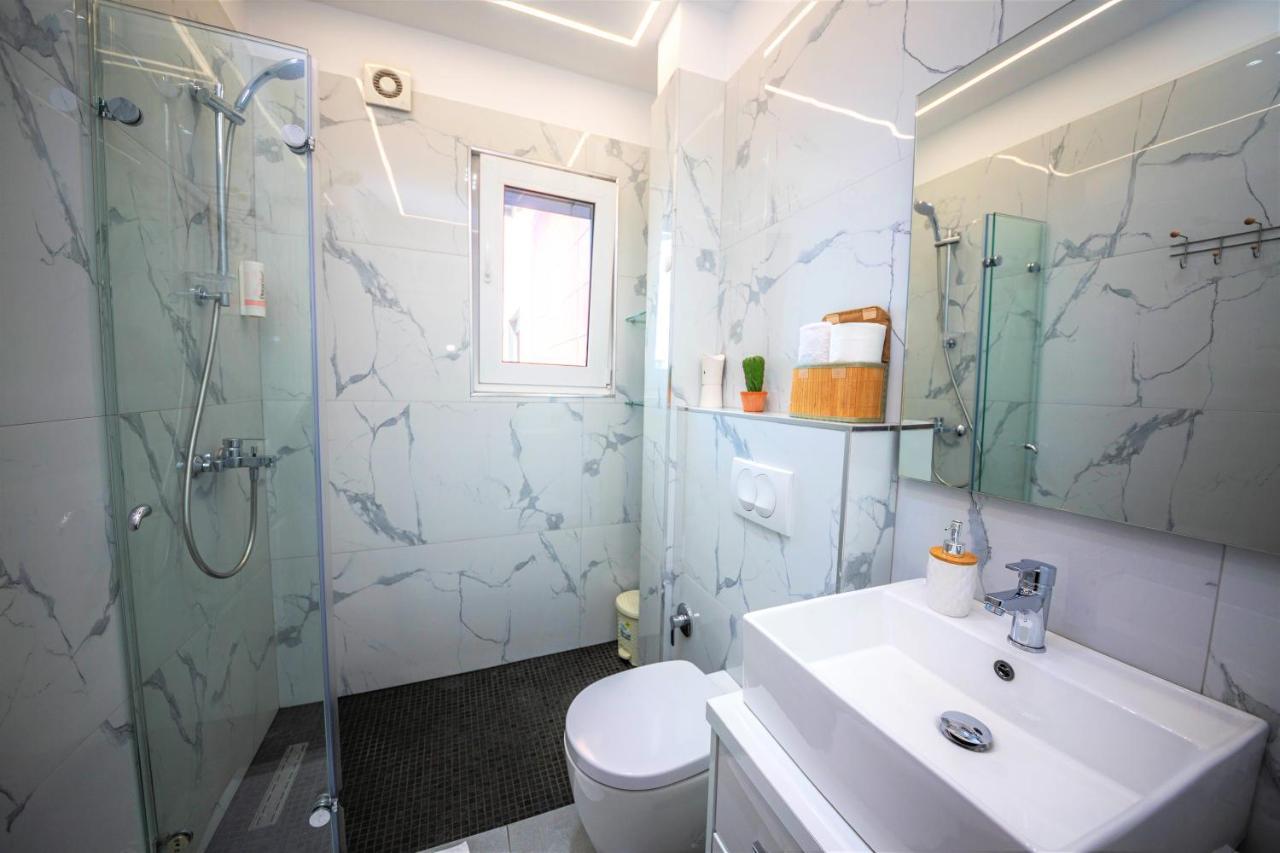 Green Terrace Apartment 4 ติรานา ภายนอก รูปภาพ