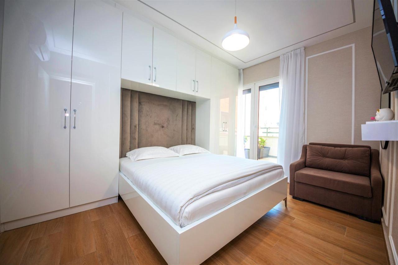 Green Terrace Apartment 4 ติรานา ภายนอก รูปภาพ